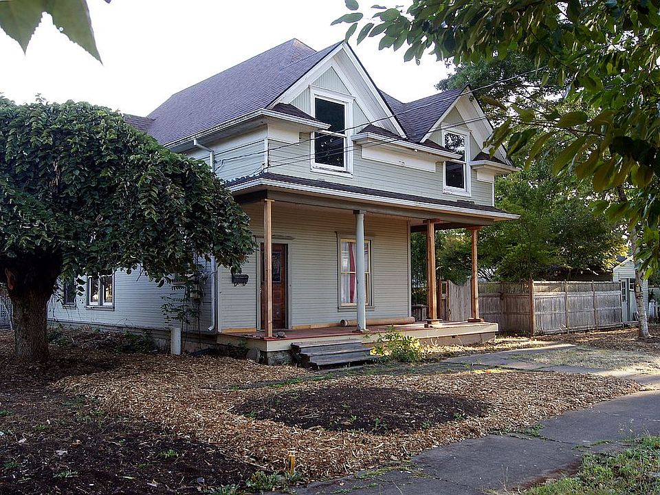 2417 15th Ave Forest Grove