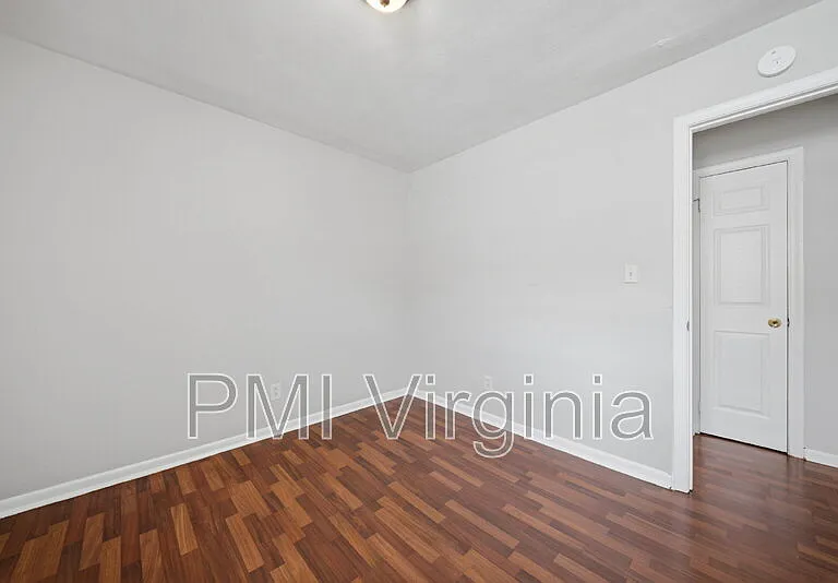 417 E Little Creek Rd #4 — Photo 12