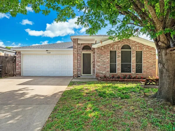 10228 Maverick Dr, Fort Worth, TX 76108