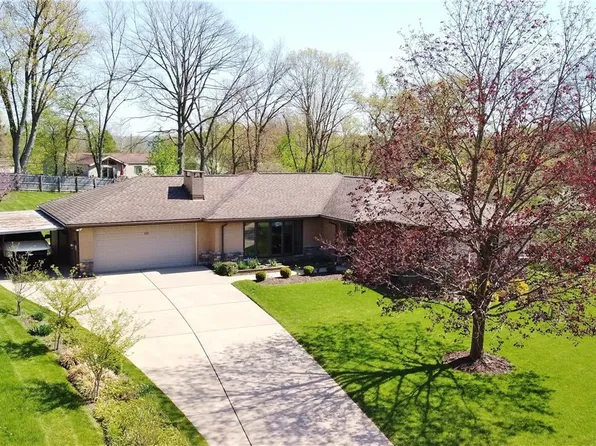 119 Claridge Dr, Coraopolis, PA 15108