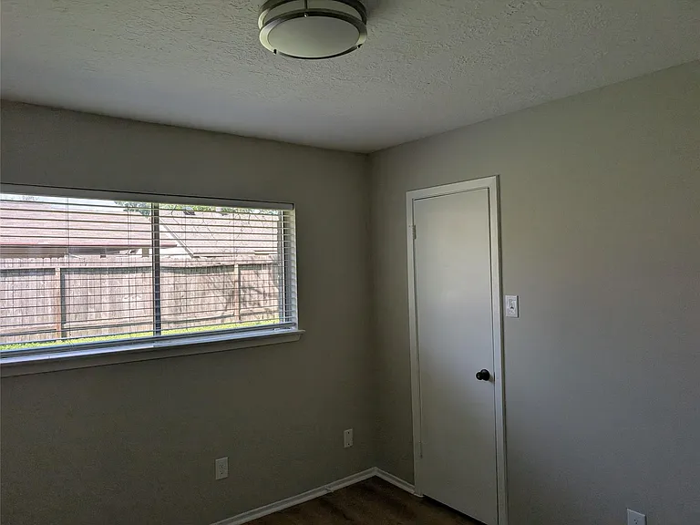 11019 Clear Fork Dr — Photo 7