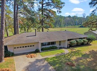 1208 N Saint Mary St, Carthage, TX 75633