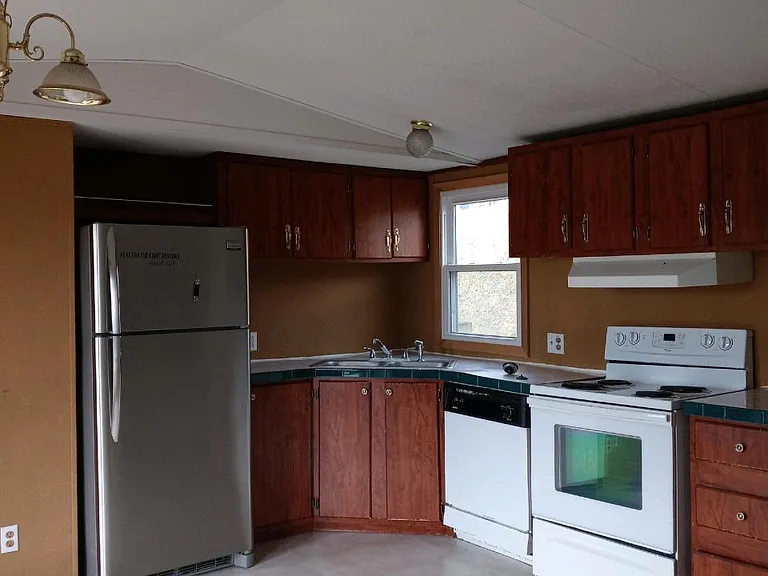 169 Middle Ave #37 — Photo 6