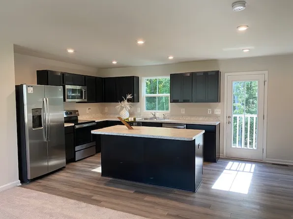 612 McFerren Rd, Stafford, VA 22554