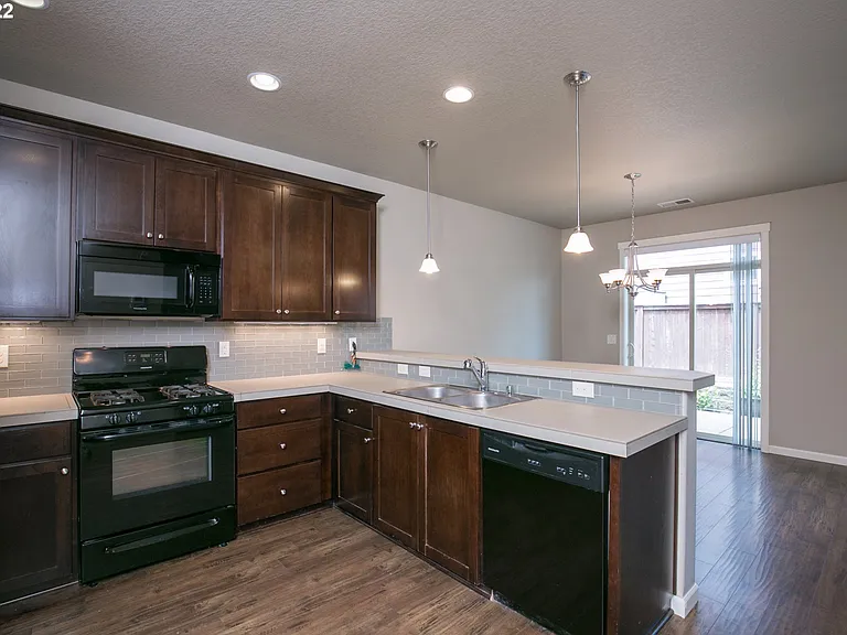 4106 N 5th Way — Photo 3