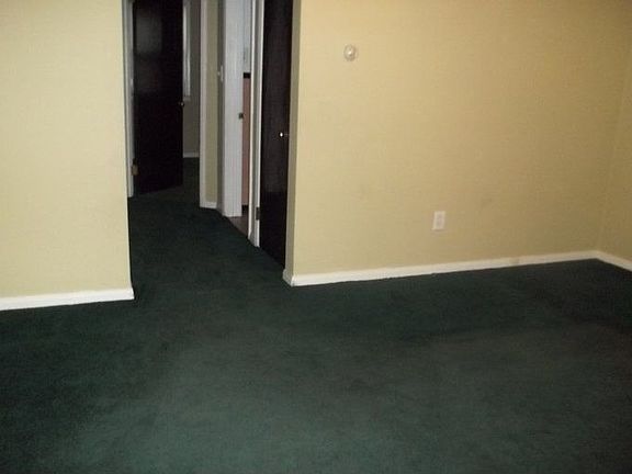 6746 Minock Living Room