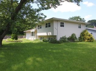 1015 Harmony Dr, Montgomery, IL 60538