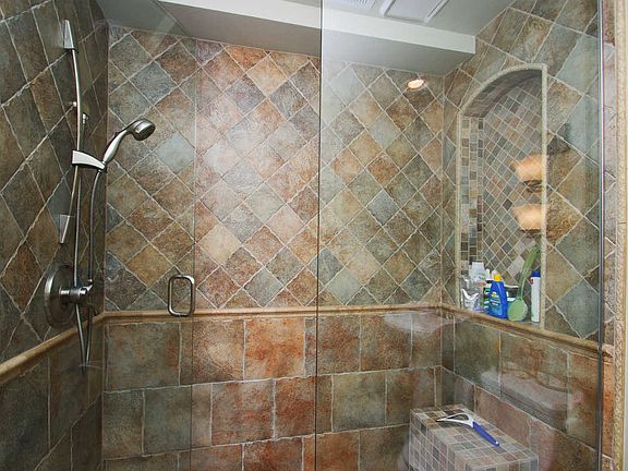Lower Level / Shower