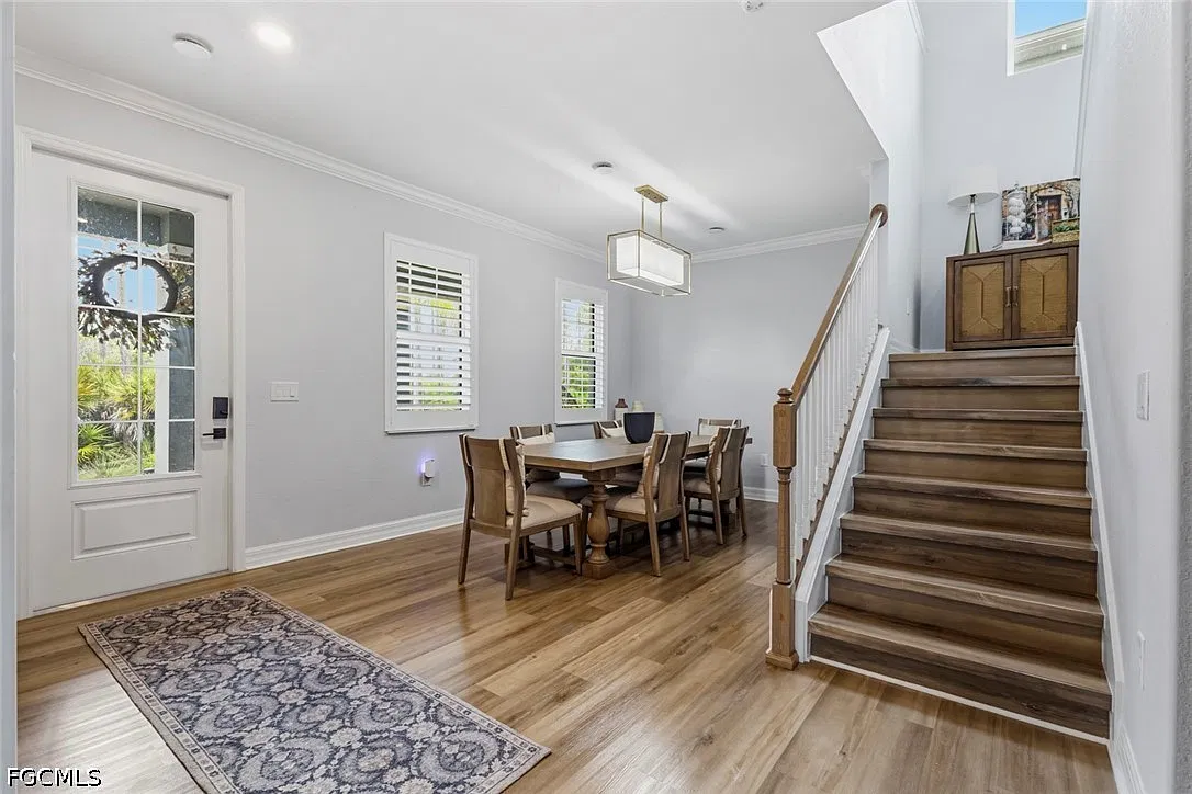 5 bed, 4.0 bath, 3100 sqft, $4,000 — Photo 4