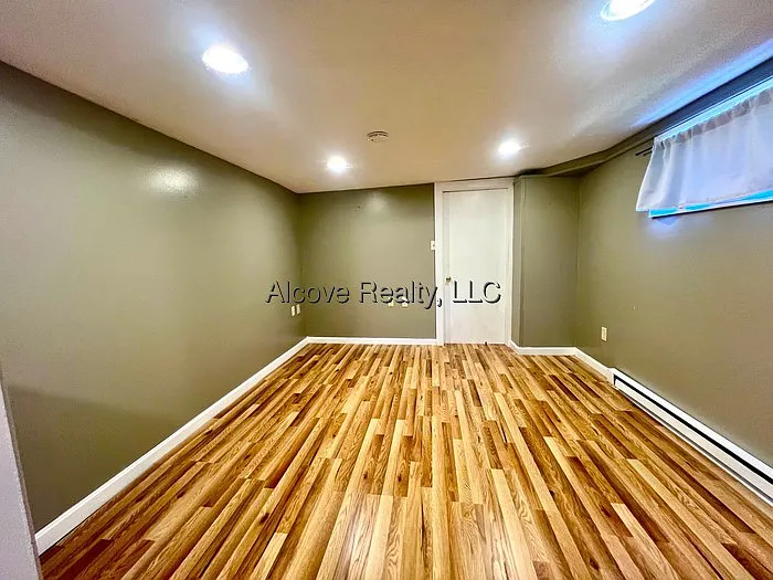 1 bed, 1.0 bath, $1,950 — Photo 2