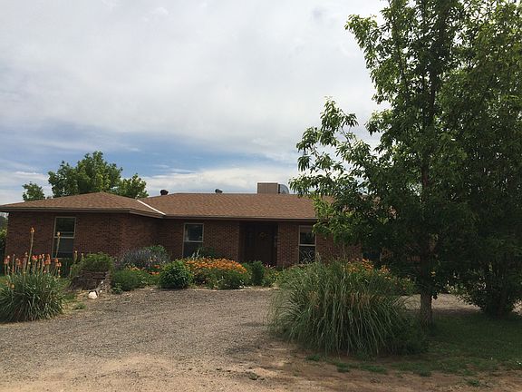 3rd image of 23 Lemons Dr