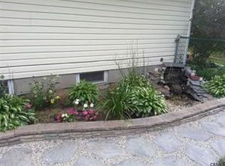 74 Hunting Rd, Albany, NY 12205