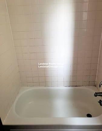 5th image of 3157 W Argyle St APT 2W
