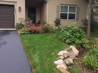 9335 The Woodlands Trl, Portage, MI 49002