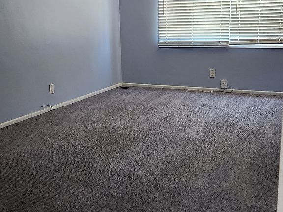 4th image of 4225 Santo Tomas Dr APT A