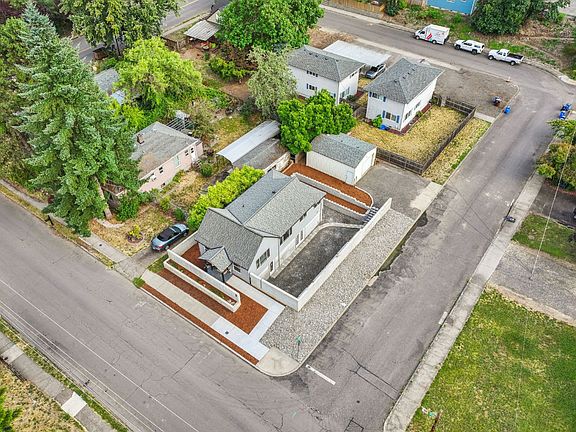 4th image of 536 NW 10th Ave