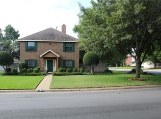 3349 Knob Oak Dr, Grapevine, TX 76051