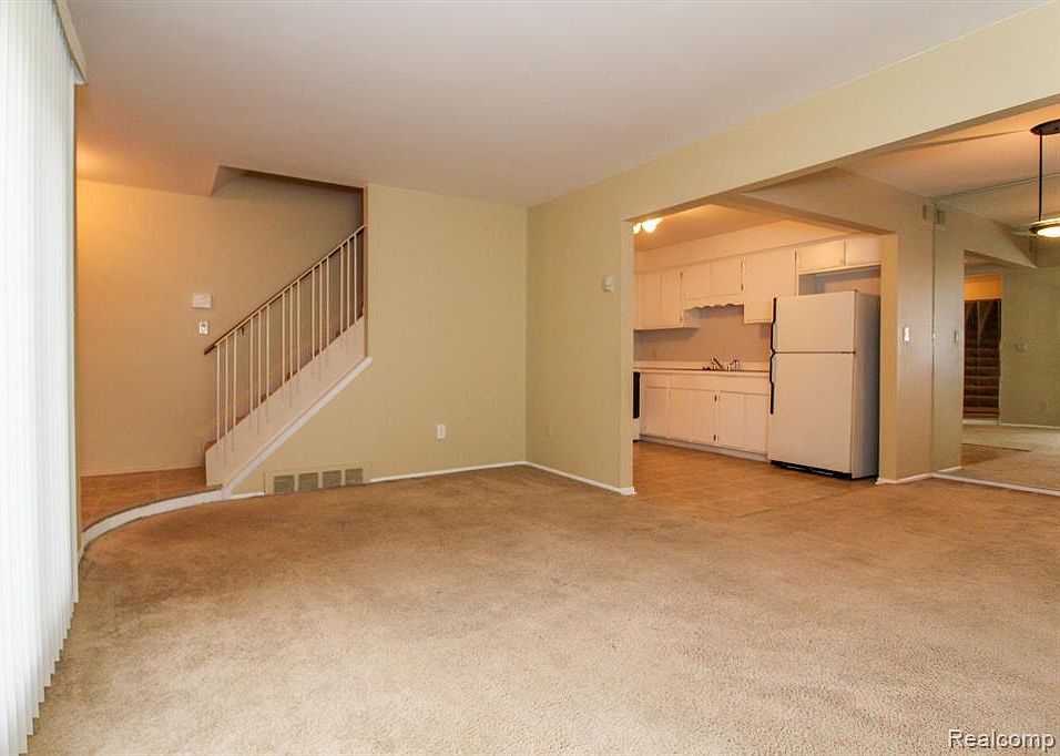 29852 City Center Dr Warren, MI Zillow Apartments for Rent in Warren