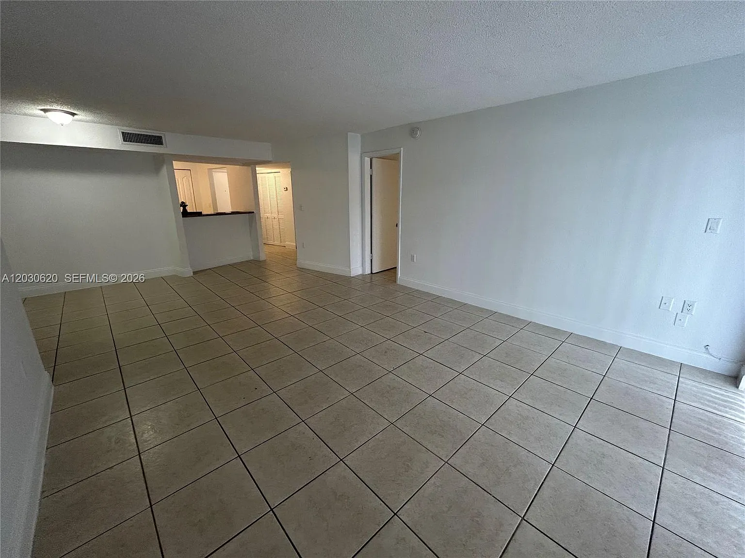 Springcrest Condo — Photo 4