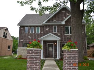 8916 Austin Ave, Morton Grove, IL 60053