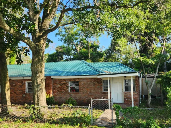 2500 Amherst St, Brunswick, GA 31520