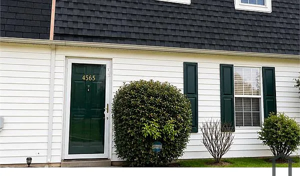 3 bed, 1800 sqft, $1,650 — Photo 1