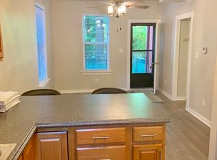 215 Olive St APT 3, Leavenworth, KS 66048