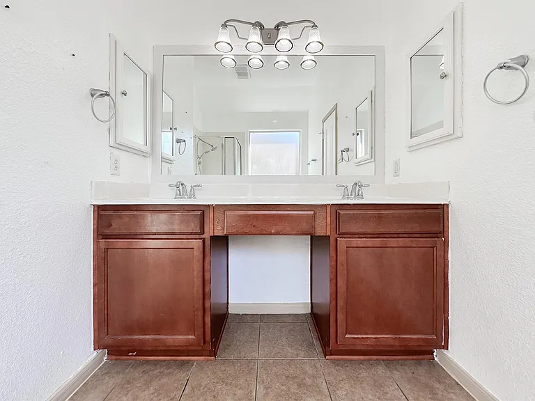 20319 Little Wing Dr — Photo 34