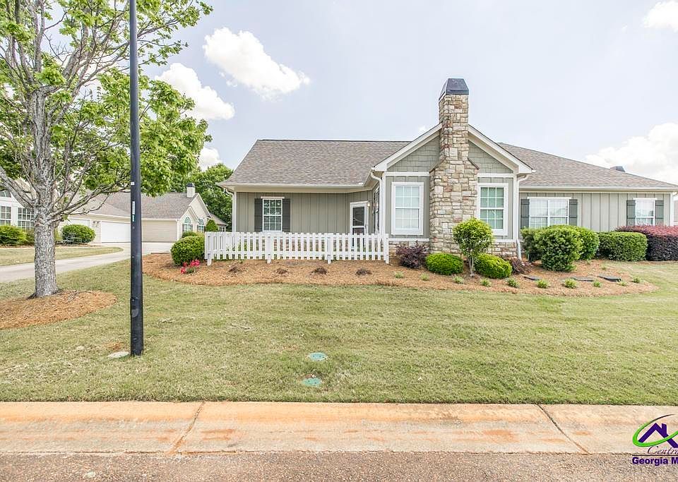 1st image of 408 Nandina Ct