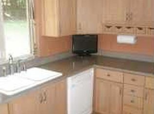 6 Harvard Dr, Auburn, MA 01501