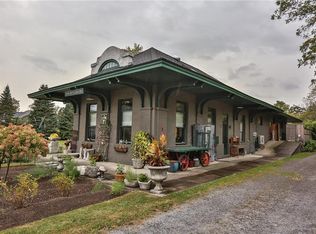 2 Lehigh St, Honeoye Falls, NY 14472