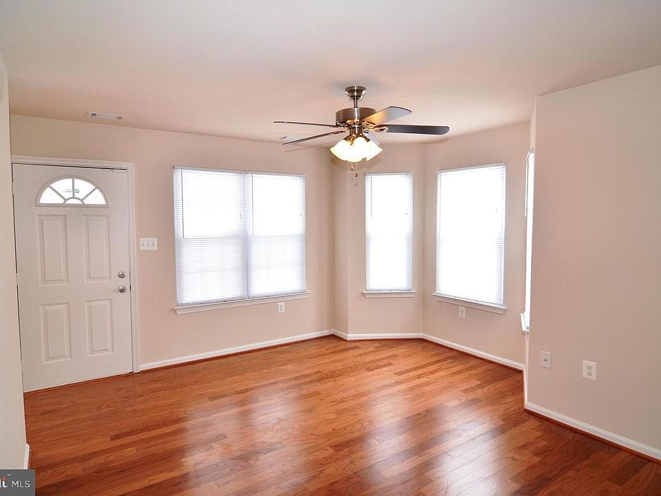 2nd image of 706A Brandon Rd