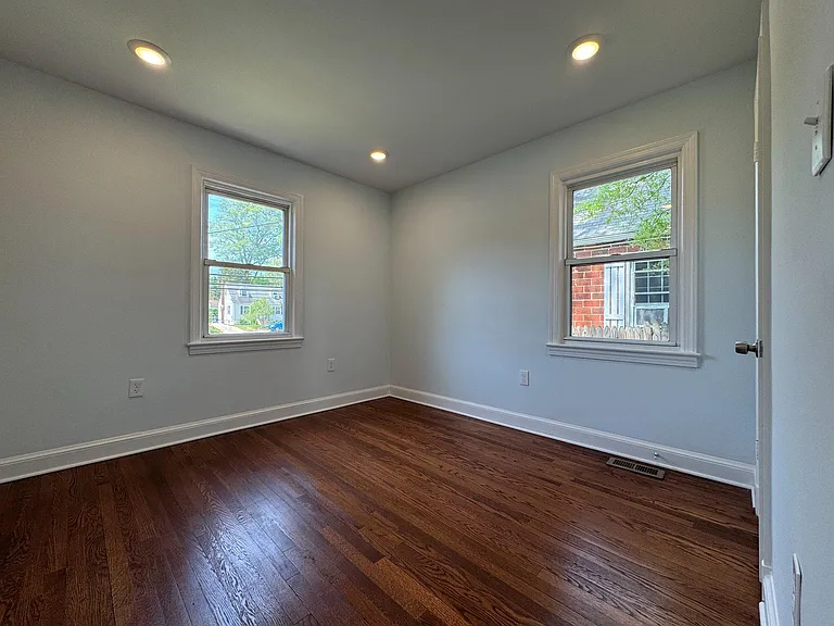9405 Rhode Island Ave — Photo 6