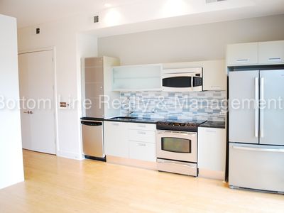 1133 Metropolitan Ave Ste 211, Charlotte, NC, 28204