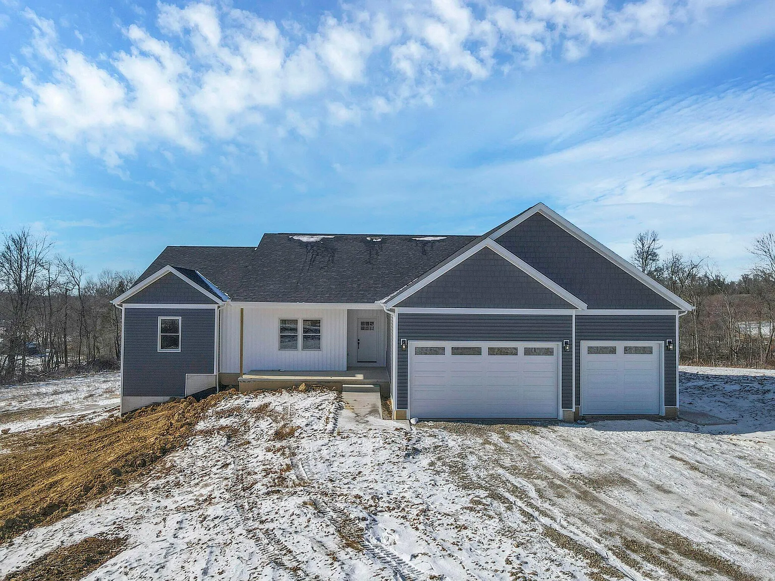 725 Trapp Ln photo 1