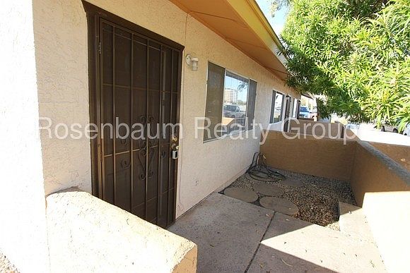 1st image of 514 S Farmer Ave