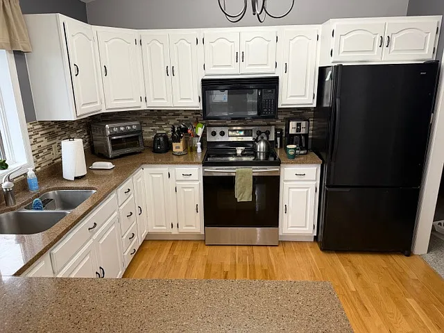 4500 Stratford Ln NW — Photo 10