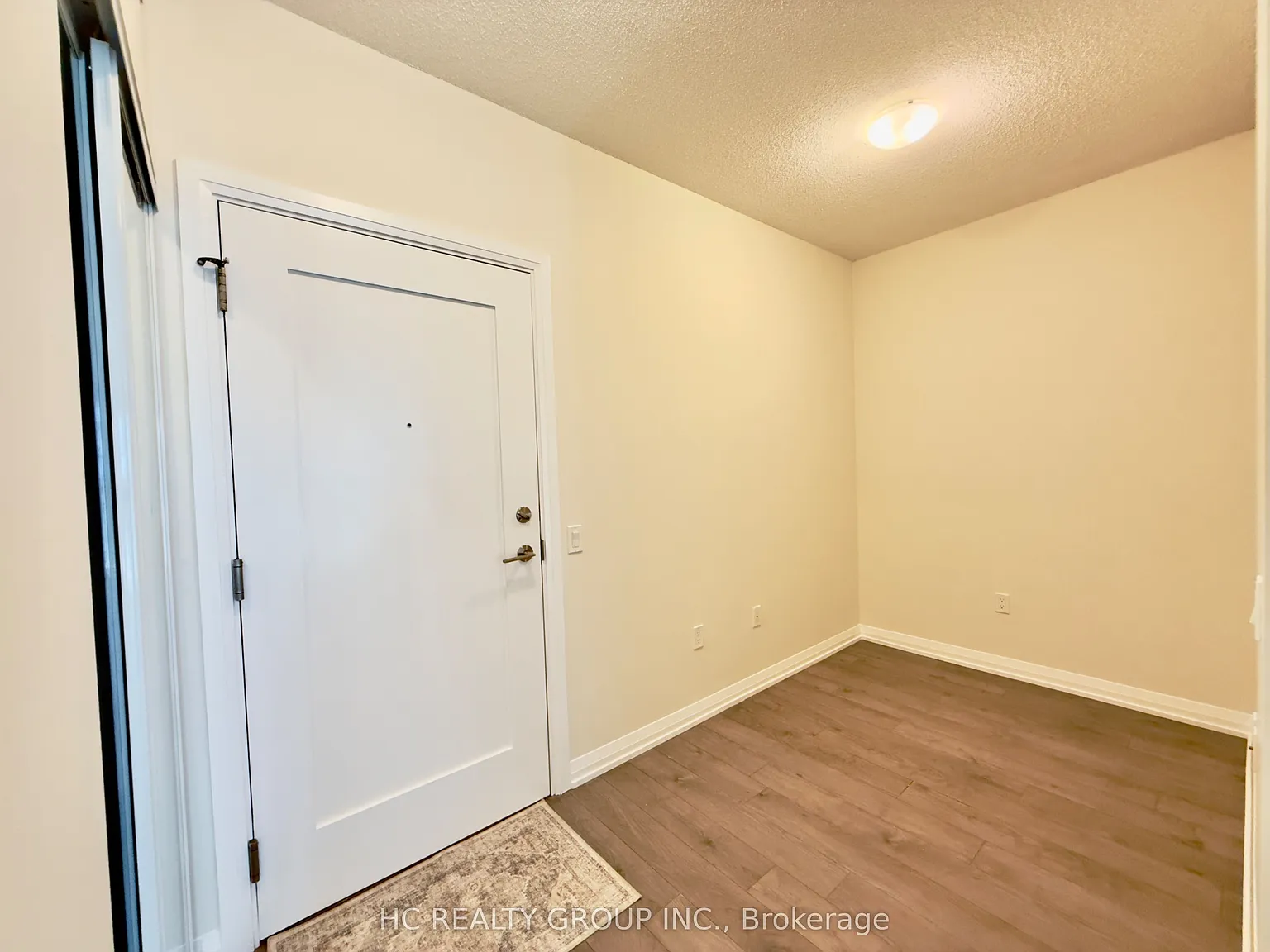 2 bed, $2,400 — Photo 3
