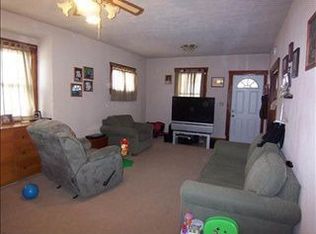 3823 R St, Omaha, NE 68107