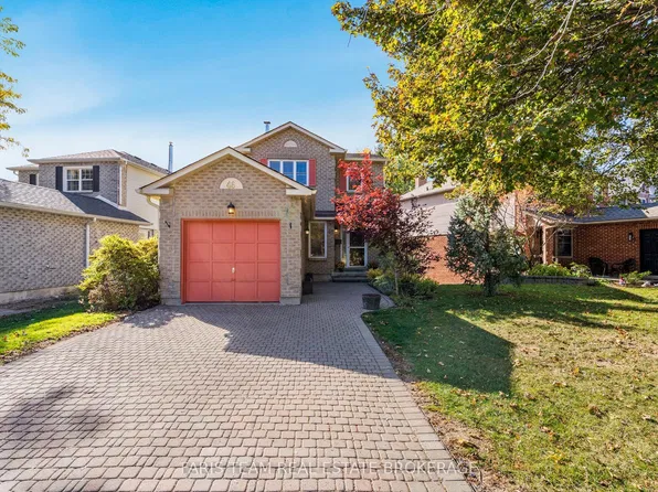 46 Moorcrest Dr, Aurora, ON L4G 3R4