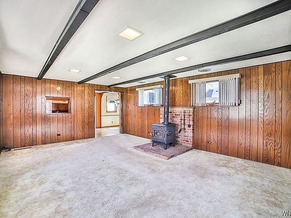 3rd image of 434 Southwood Dr