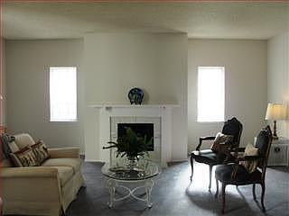 5th image of 225 Virginia Ave APT 2B