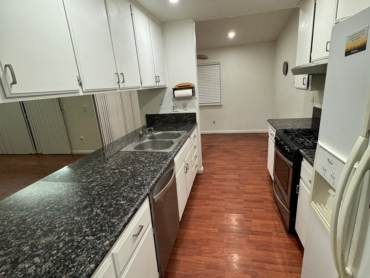 3 bed, 1452 sqft, $2,650 — Photo 4