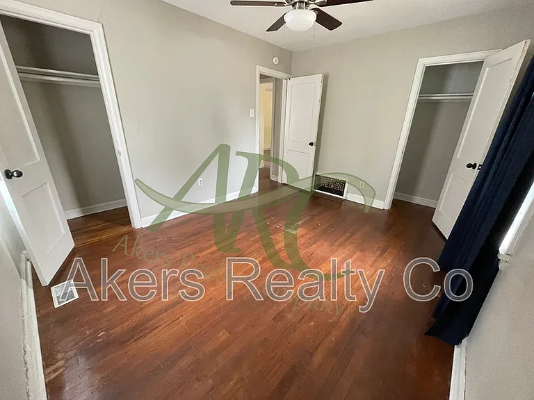 2210 Court St — Photo 13