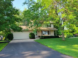 3744 Heron Ln, Green Bay, WI 54311