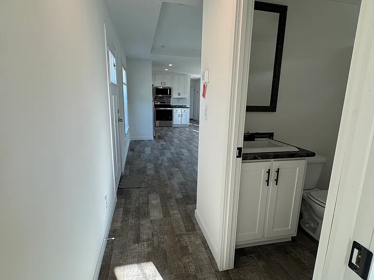 2 Valerie Ln — Photo 10