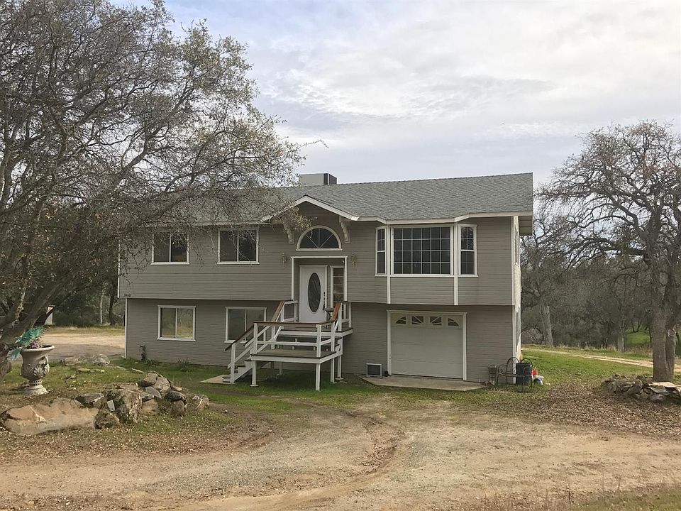 1st image of 34601 Wildwood Ln
