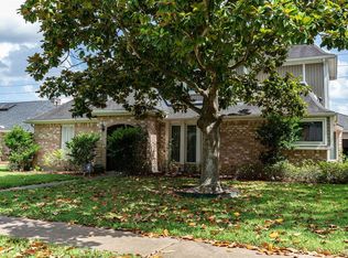 15243 Rio Plaza Dr, Houston, TX 77083