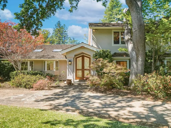 1 Larch Dr, Atherton, CA 94027