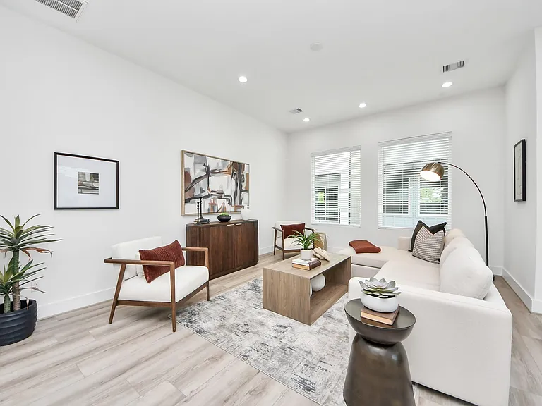 7723 Hammerly Blvd #B — Photo 15